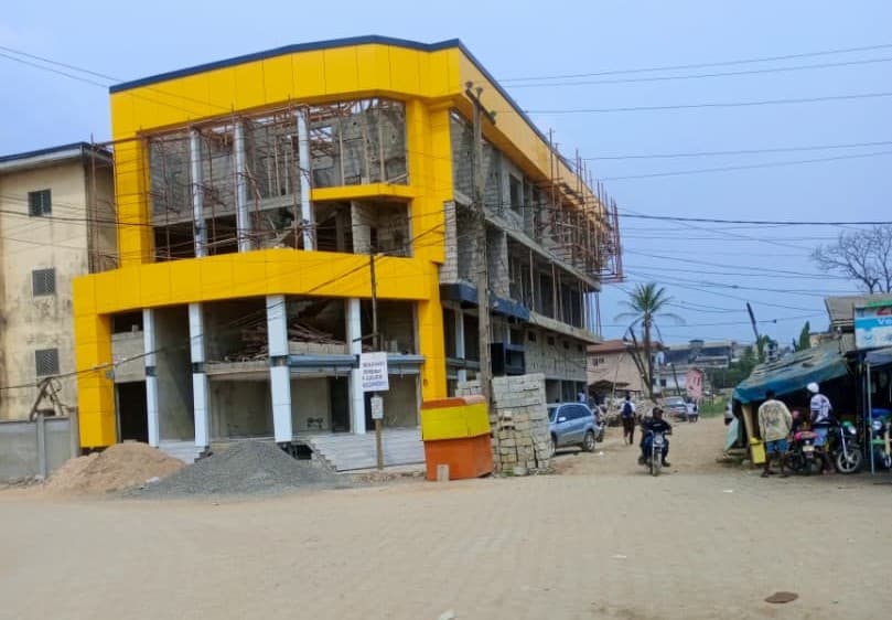 Application de panneaux Alucobond